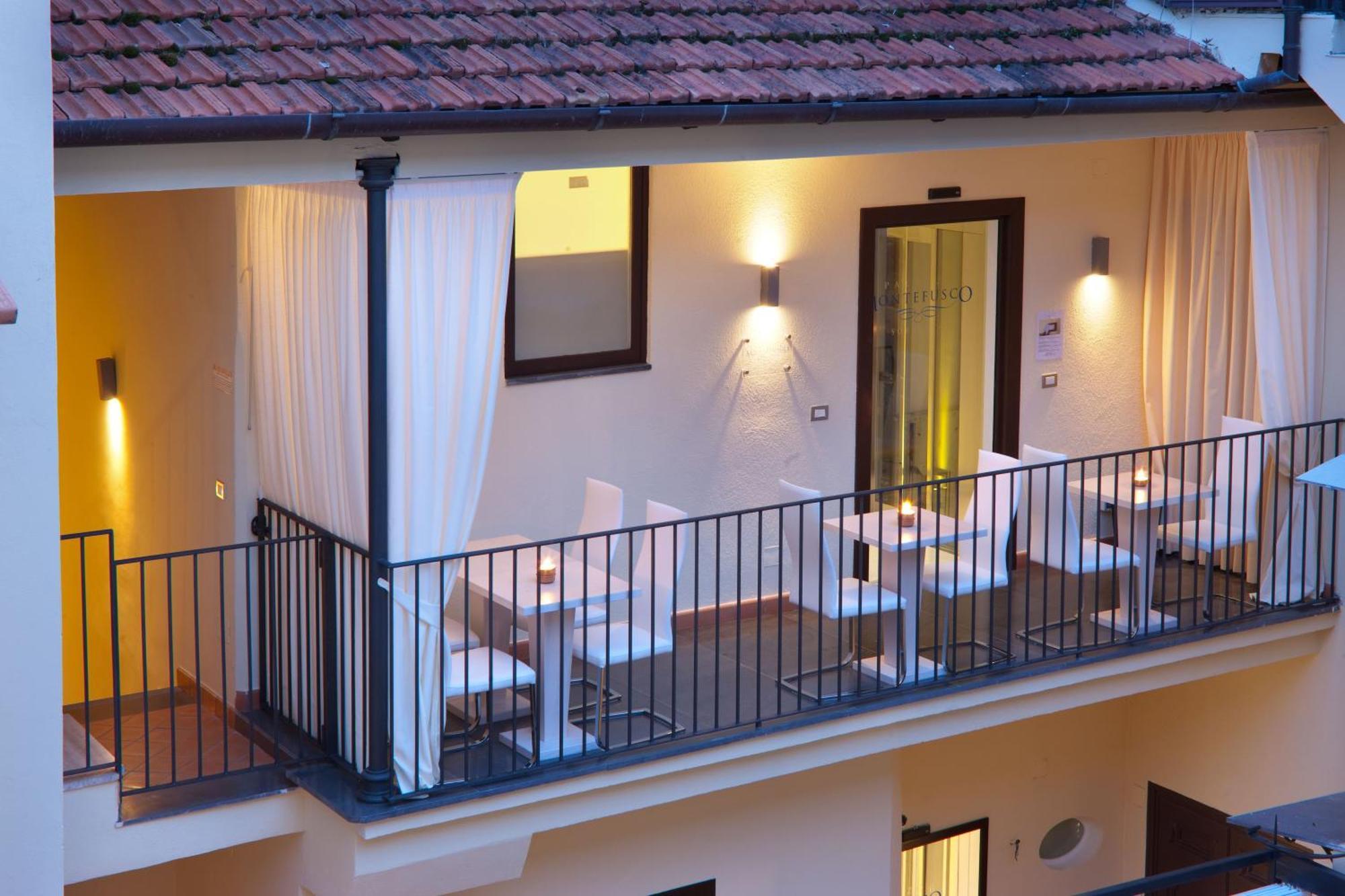 Hotel Palazzo Montefusco à Sorrente Extérieur photo